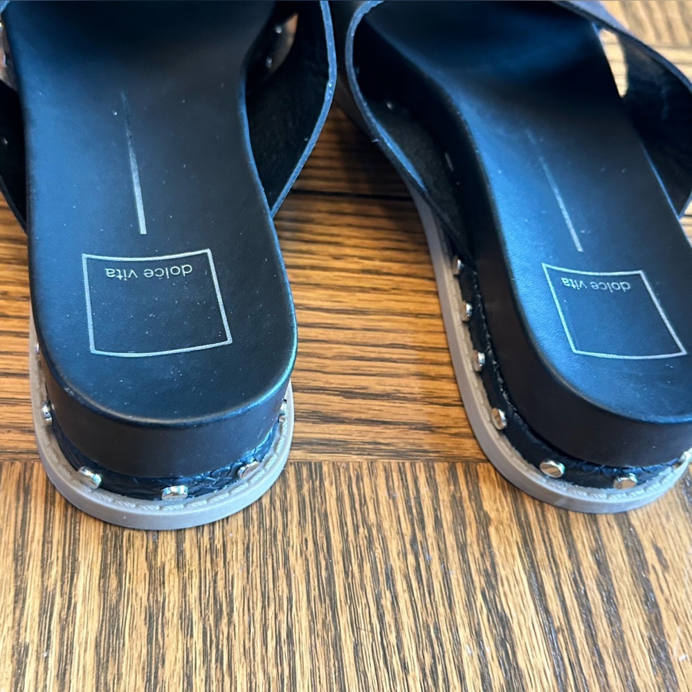 Dolce Vita Women’s Black Gracy Crisscross Slide Sandals Size 8 - Picture 4 of 12
